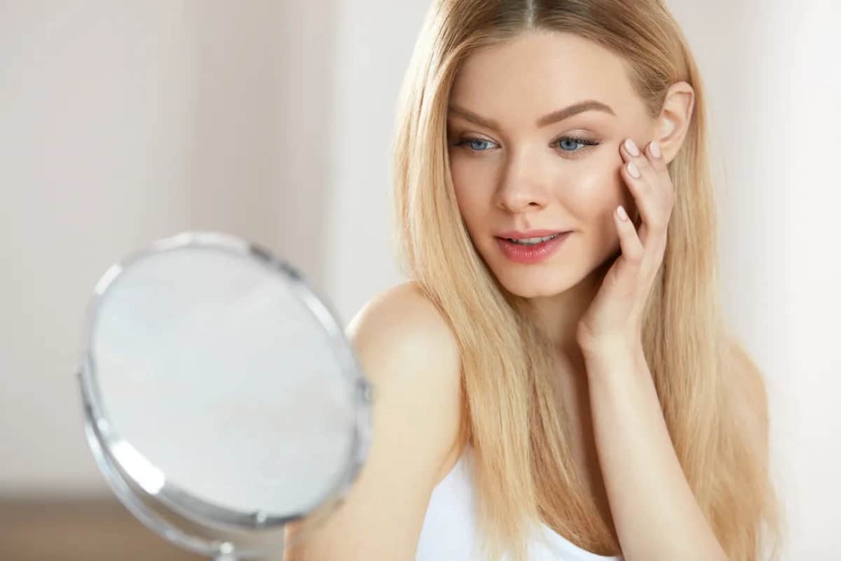 Promienna cera: Jak uzyskać efekt glow? Sprawdzone sposoby